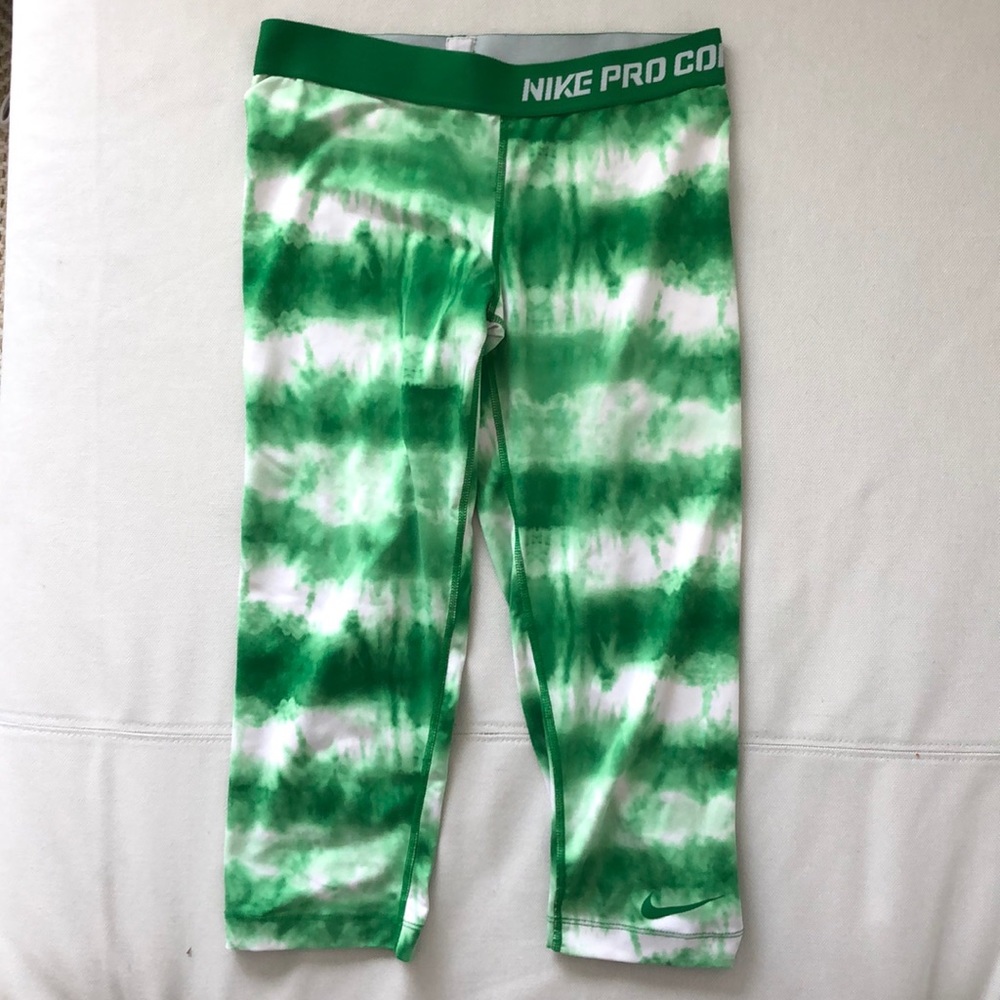 Nike Pro Combat Dri-Fit crop leggings
